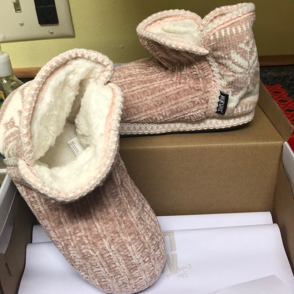 Muk Luks slipper boots